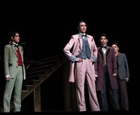 宙組バウ「Ｂｅａｕｔｉｆｕｌ　ＳＫＹ　！！」泉堂成（中央）