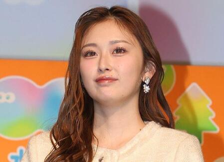 　古川優奈（ゆうちゃみ）