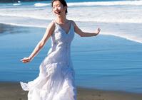 刈川くるみ１ｓｔ写真集「星のない空」ⓒＴａｋｅｏ　Ｄｅｃ．／集英社