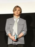 舞台あいさつに登壇した堂本光一