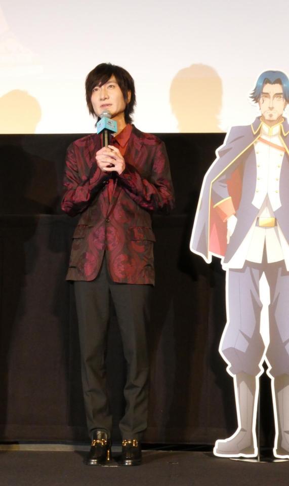 トークを行う前野智昭