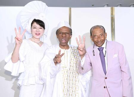 （左から）北山みつき、オスマン・サンコン、アントン・ウィッキーさん（撮影・石井剣太郎）　