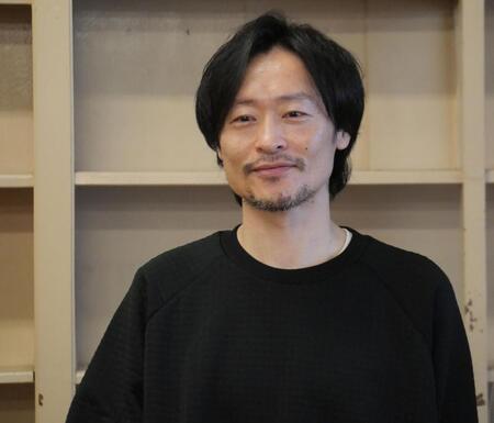 会見に出席した川西賢志郎＝東京・吉本興業東京本社