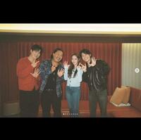 ＺＯ　ＺＡＺＺの公式インスタグラム＠ｚｏｚａｚｚ＿ｂａｕｓｔｅｌｌｅより（左から）キム・ジョンヒョン、ＺＯ　ＺＡＺＺ、パク・ミニョン、ウィ・ハジュン