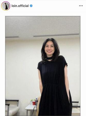 井川遥のインスタグラム＠ｌｏｉｎ．ｏｆｆｉｃｉａｌ（２５年１０月２０日付）より 