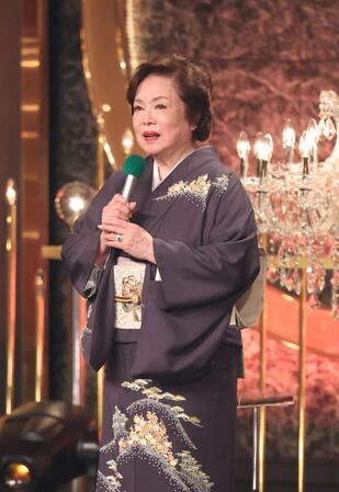 会長功労賞を受賞した佐久間良子（撮影・石井剣太郎）
