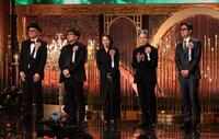 最優秀監督賞発表のステージに立つ（左から）内田英治監督、大友啓史監督、塚原あゆ子監督、永井聡監督、李相日監督（撮影・石井剣太郎）