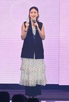 タニティドレスで登場した池田美優（撮影・開出牧）