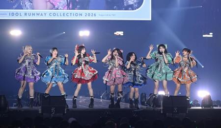 ライブで魅了するＣＡＮＤＹ　ＴＵＮＥ（撮影・開出牧）