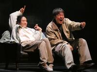 公開通し稽古を行った丸山隆平（右）