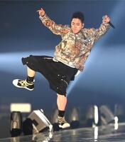 華麗なダンスを見せるＲＹＯＫＩ　ＭＩＹＡＭＡ（撮影・園田高夫）