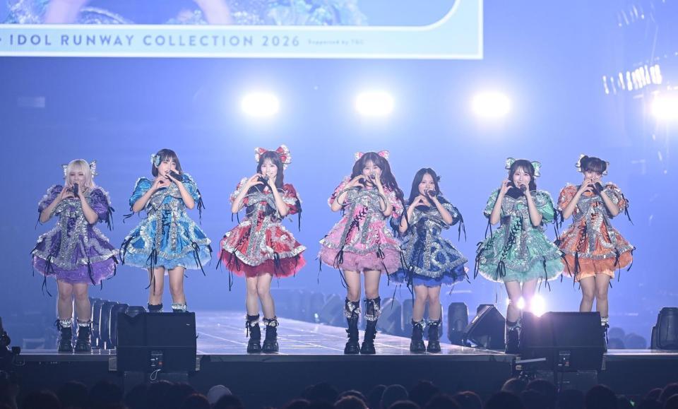 ライブで魅了するＣＡＮＤＹ　ＴＵＮＥ＝東京・代々木第一体育館（撮影・開出牧）