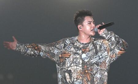 熱いラップで盛り上げるＲＹＯＫＩ　ＭＩＹＡＭＡ（撮影・園田高夫）