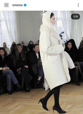 青木裕子が一目惚れしたジャケットのブランド・ＴＯＴＥＭＥの公式インスタグラム＠ ｔｏｔｅｍｅより