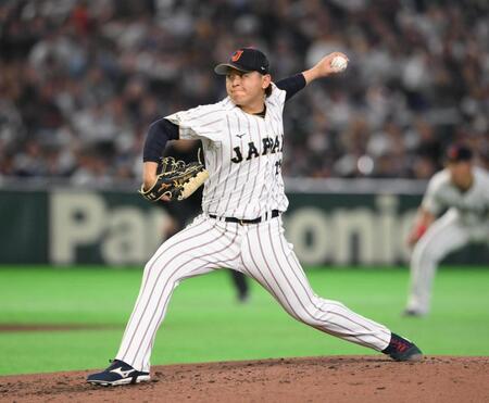 チェコ戦の５回途中から２番手として登板したオリックス・宮城大弥＝３月１０日