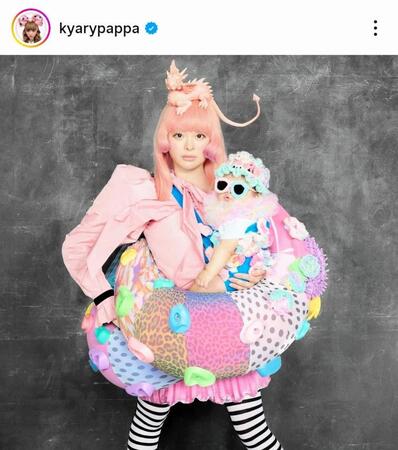 きゃりーぱみゅぱみゅのインスタグラム＠ｋｙａｒｙｐａｐｐａ（２５年７月１０日付）より