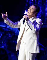 　「アニバーサリーコンサート」を開催した五木ひろし