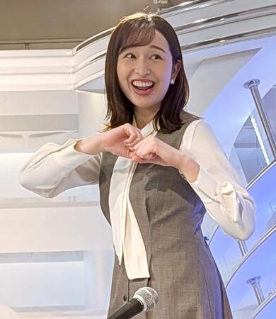 シマエナガ体操を披露する宇賀神メグアナ