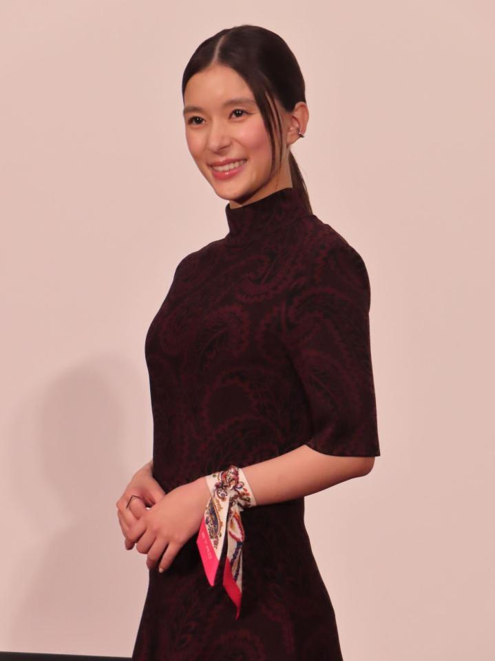 取材会に登壇した芳根京子