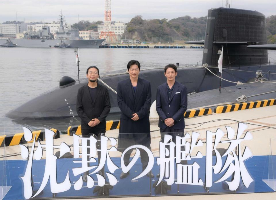 　続編制作イベントを行った（左から）吉野耕平監督、大沢たかお、玉木宏