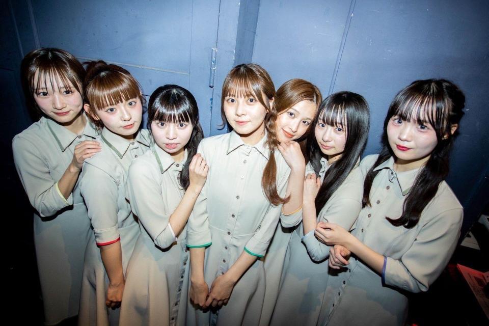 ワンマンライブを開催したＢＮＳＩの（左から）ＭＡＹＡ、ＬＩＳＡ、ＡＩ、ＳＡＫＩ、ＹＵＩ、ＬＩＬＩ、ＲＥＩ©２０２６　Ｚｅｓｔ，Ｉｎｃ．