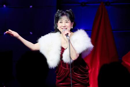 ４０周年記念ライブを行った西村知美
