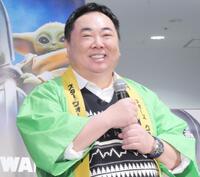 イベントに出席した塚地武雅