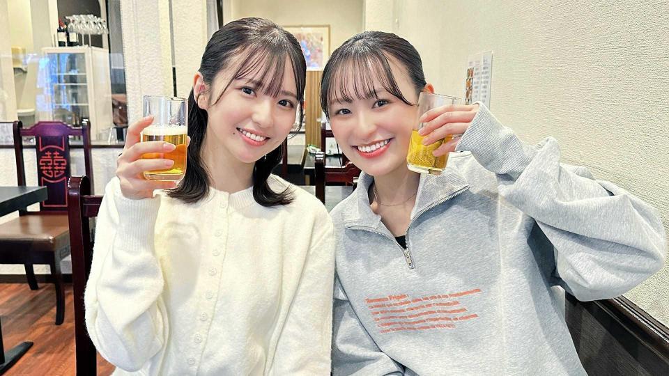 新レギュラーに決まった（左から）谷口彩菜、鈴木美羽
