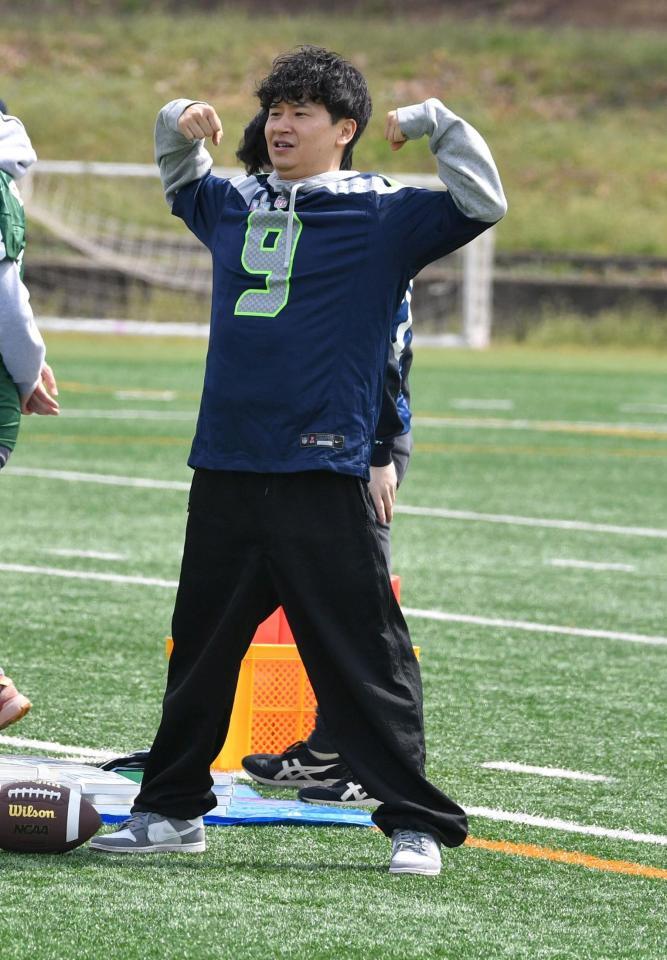 元気いっぱい登場したオードリー・若林正恭（撮影・持木克友）