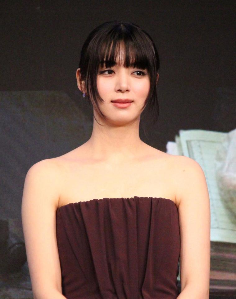 登壇した池田エライザ