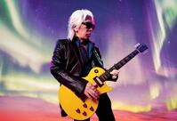 ギターとして参加したＢ’ｚ・松本孝弘