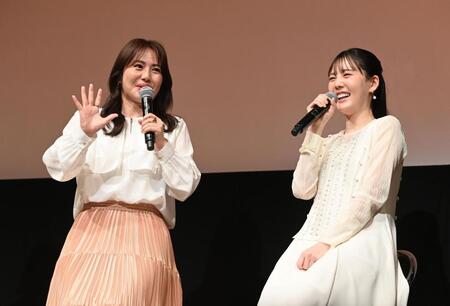 共演の北香那（右）と息の合ったトークで盛り上げる磯山さやか＝フジテレビ本社マルチシアター（撮影・園田高夫）