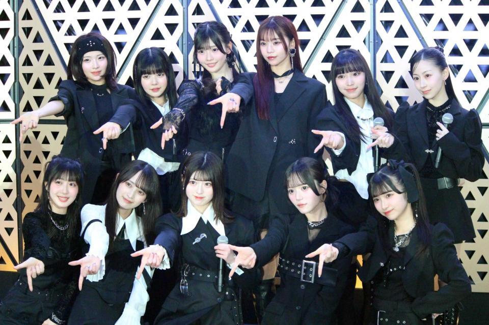 　フリーライブを行ったＷＨＩＴＥ　ＳＣＯＲＰＩＯＮ