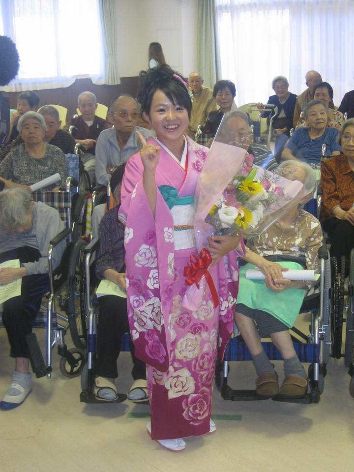 新曲イベントを開催したさくらまや（１１年９月撮影）