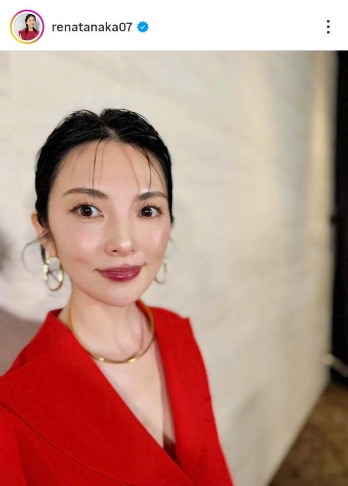 田中麗奈のインスタグラム＠ｒｅｎａｔａｎａｋａ０７（３月２２日付）より 