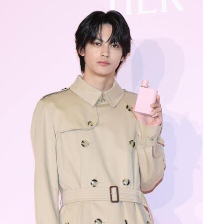 結婚発表後初めて公の場に姿を見せた神尾楓珠（撮影・伊藤笙子）