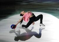 見事な滑りをみせる本田望結＝２０１９年７月