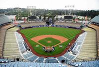 ドジャースタジアム