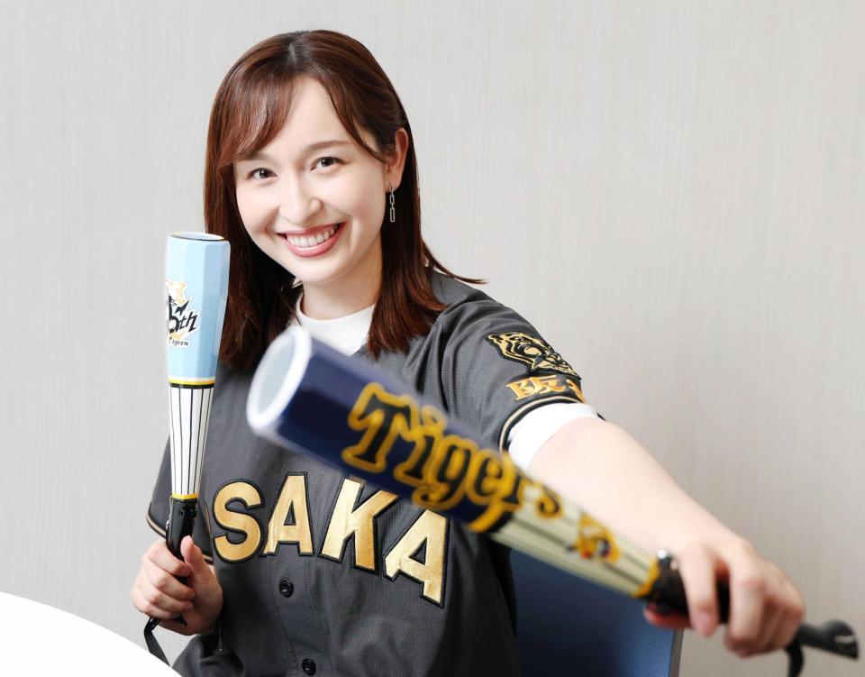 　猛虎愛を爆発させるＴＢＳ・宇賀神メグアナウンサー（撮影・石井剣太郎）