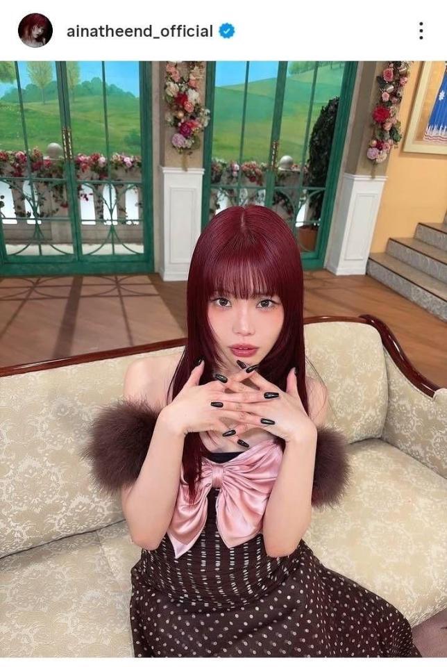 アイナ・ジ・エンドのインスタグラム（＠ａｉｎａｔｈｅｅｎｄ＿ｏｆｆｉｃｉａｌ）より