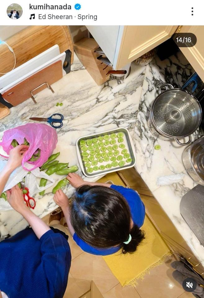 千葉の自宅で。小学校入学当時の次女。花田倉実さんのインスタグラム＠ｋｕｍｉｈａｎａｄａより