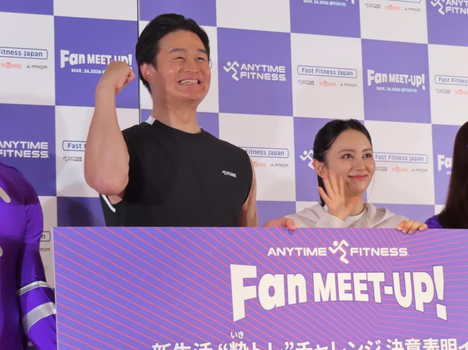 イベントに出席した高岸宏幸（左）と岡田結実