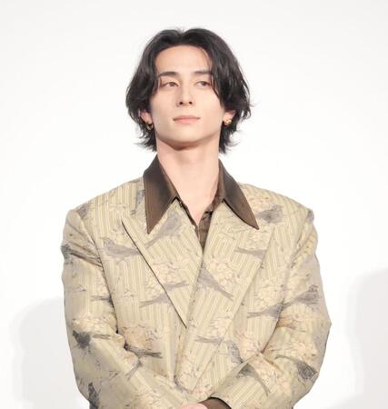 舞台あいさつを行った西洸人