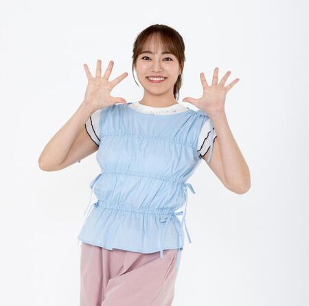 芸能事務所「ＧＡＴＥ」に所属が決まった体操のお姉さん秋元杏月