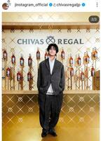 赤西仁のインスタグラム＠ｊｉｎｓｔａｇｒａｍ＿ｏｆｆｉｃｉａｌ（３月２５日付）より 