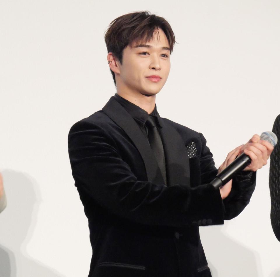 舞台あいさつを行った後藤威尊