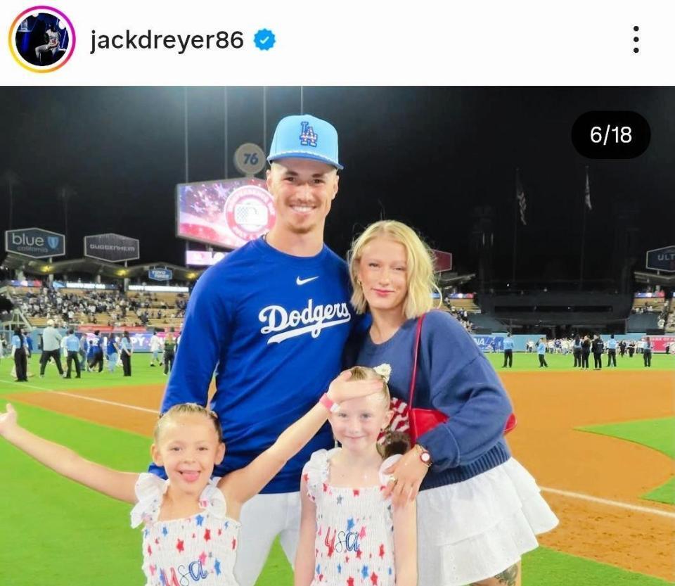 ドライヤーのインスタグラム＠ｊａｃｋｄｒｅｙｅｒ８６（１月１日付）より