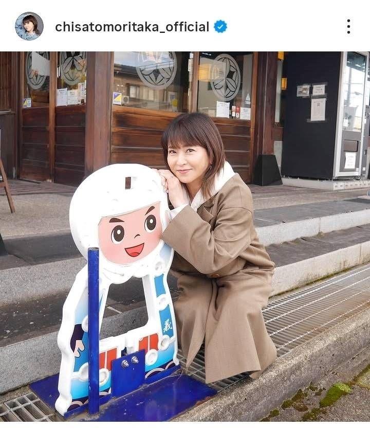 森高千里インスタグラムｃｈｉｓａｔｏｍｏｒｉｔａｋａ＿ｏｆｆｉｃｉａｌから