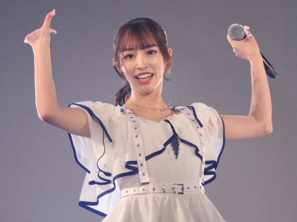 ライブを盛り上げるｍｙ　ｆａｖの川又あん奈