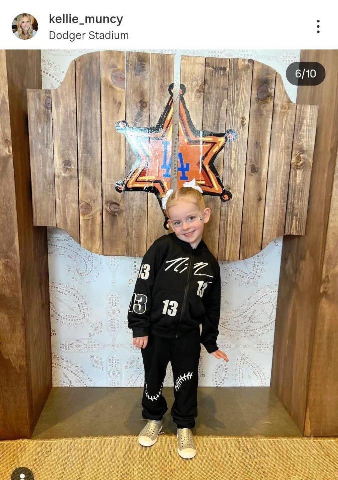 マンシーの妻・ケリーさんのインスタグラム＠ｋｅｌｌｉｅ＿ｍｕｎｃｙより